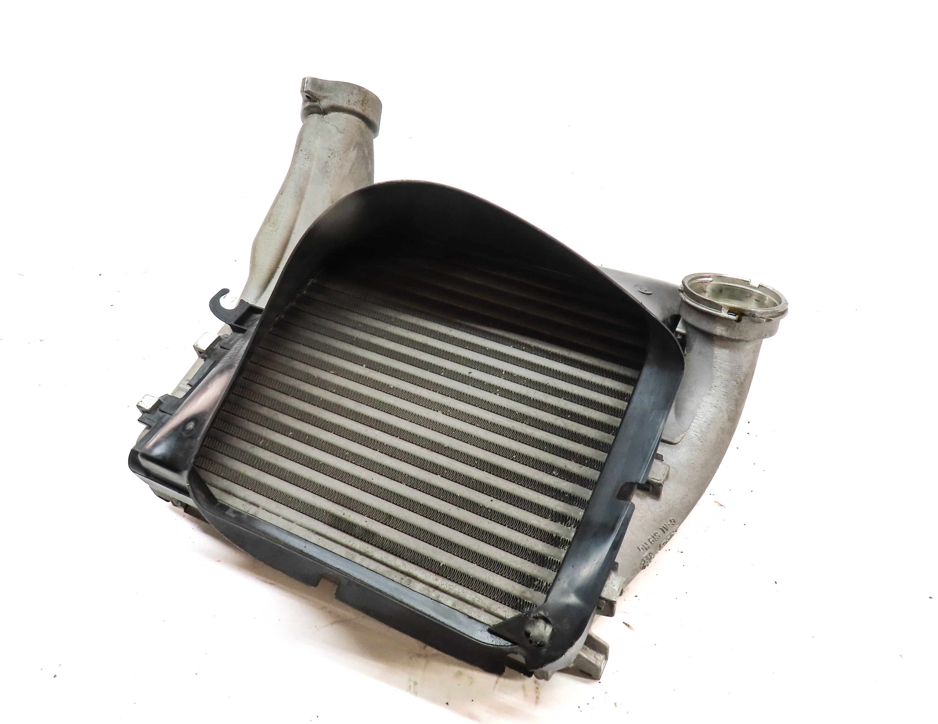 2008-2010 PORSCHE CAYENNE (957) 4.8L TWIN TURBO ENGINE LEFT INTERCOOLER — exact item pictured